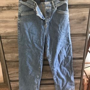 Women’s size 6 Ann Taylor straight leg jeans